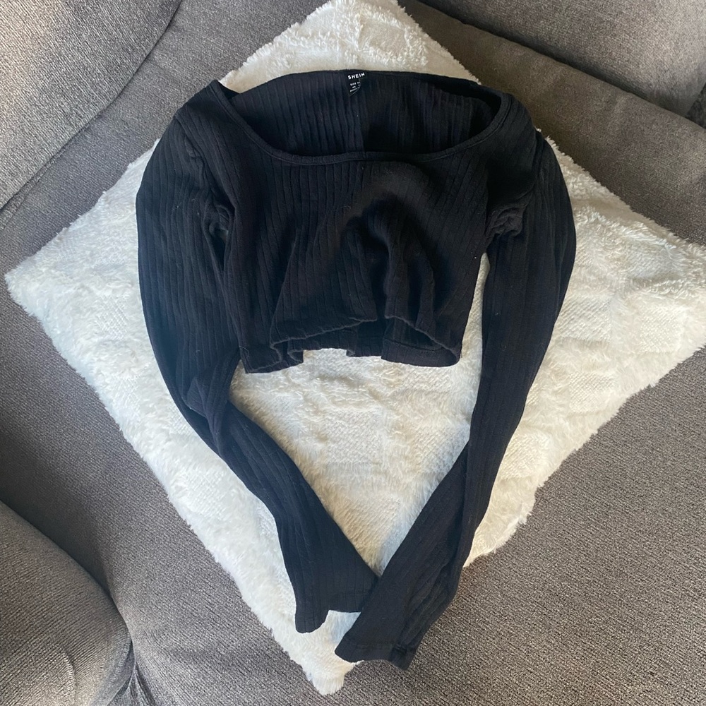 SHEIN Cropped Black Long Sleeve